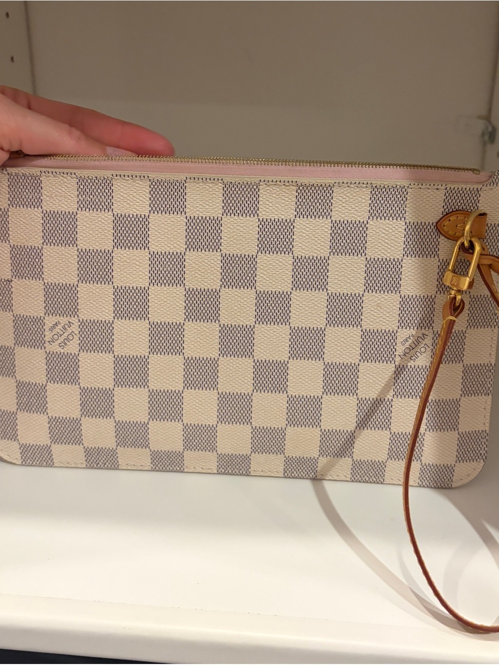 Louis Vuitton Neverfull - Picture 8 of 10